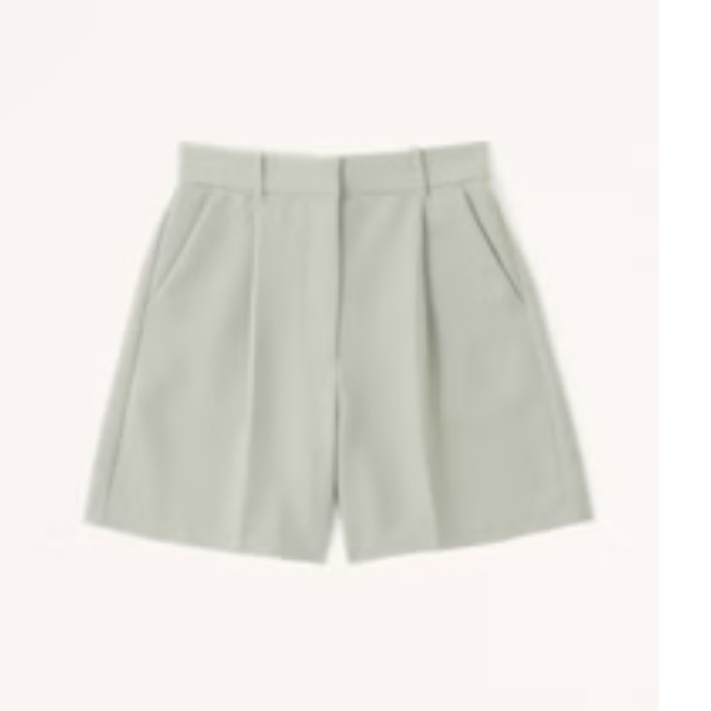 Abercrombie high rise tailored short